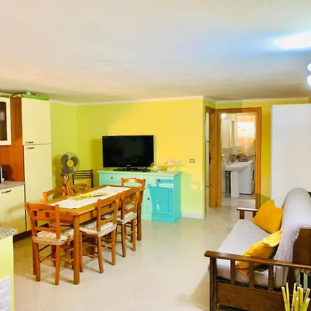 Lägenhet 6 Minuti Dal Mare, La Maison En Jaune, Fresco *