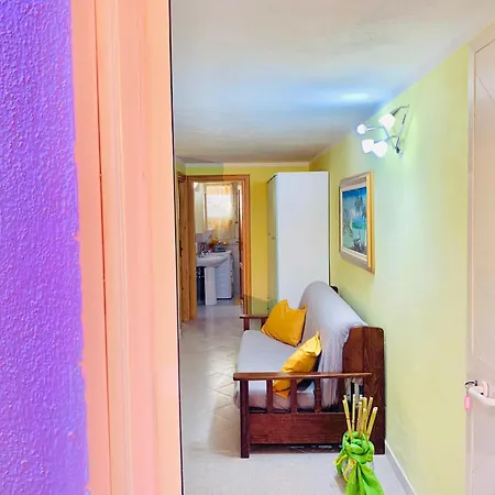 Lägenhet 6 Minuti Dal Mare, La Maison En Jaune, Fresco *